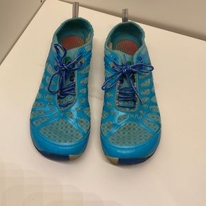 Merrell packable tennis shoes size 9.5